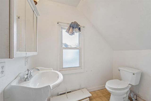 502 W Marion Street, Knoxville, IA 50138