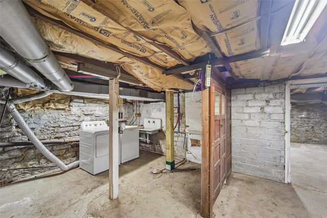 502 W Marion Street, Knoxville, IA 50138