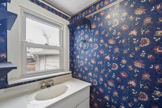 502 W Marion Street, Knoxville, IA 50138