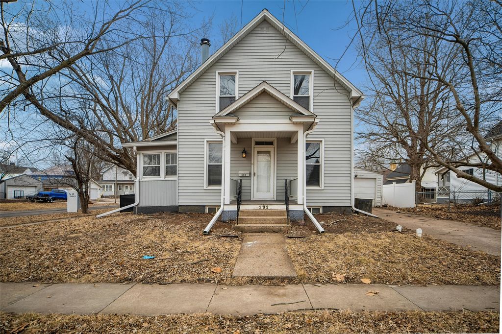 502 W Marion Street, Knoxville, IA 50138
