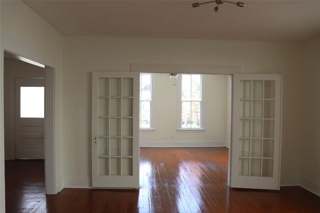 2008 Crockett Street, Houston, TX 77007