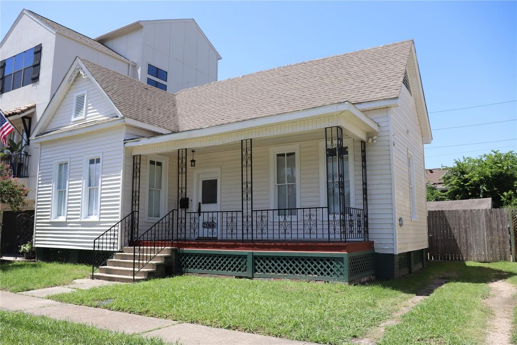 2008 Crockett Street, Houston, TX 77007