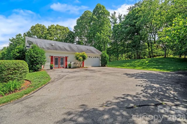 56 Gudger Road, Leicester, NC 28748
