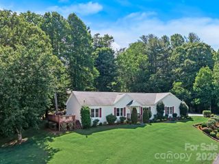 56 Gudger Road, Leicester, NC 28748