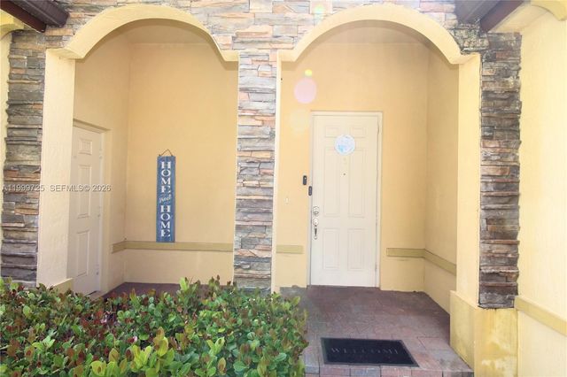 3698 SE 2nd Dr, Homestead, FL 33033