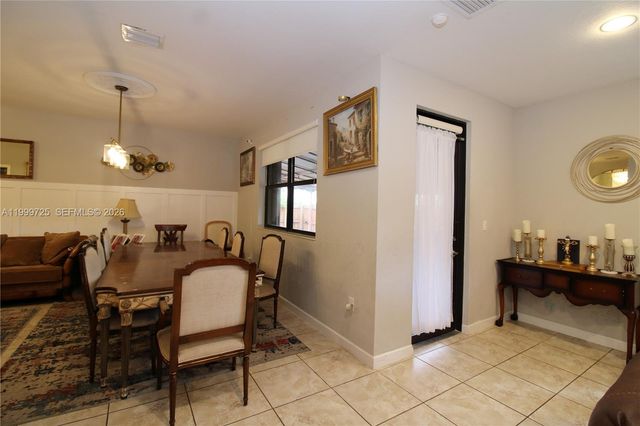 3698 SE 2nd Dr, Homestead, FL 33033