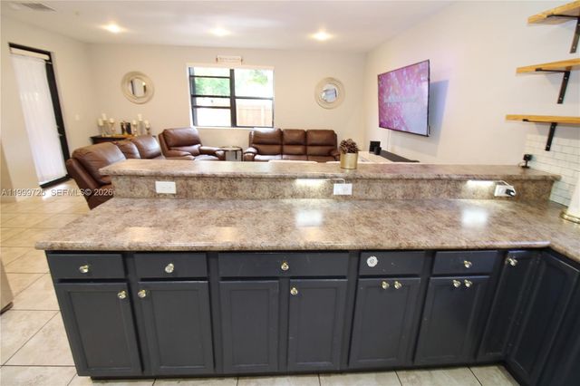 3698 SE 2nd Dr, Homestead, FL 33033