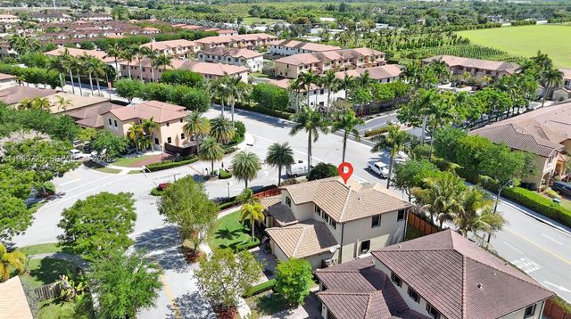 3698 SE 2nd Dr, Homestead, FL 33033