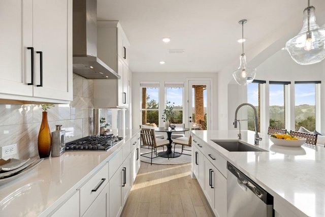 17700 Hattie TRCE, Austin, TX 78738
