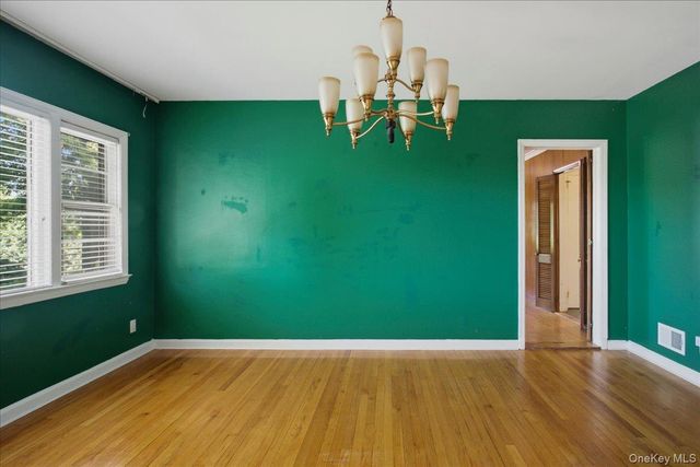 1 Beaufort Street, White Plains, NY 10607