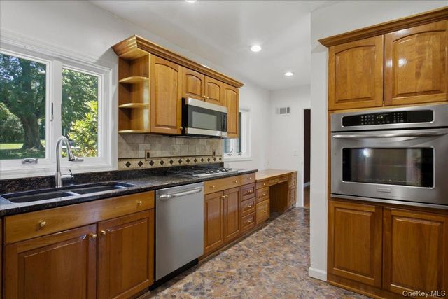 1 Beaufort Street, White Plains, NY 10607