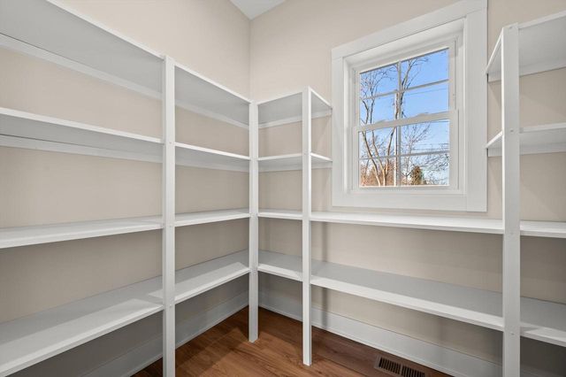 9035 12th STREET, Kenosha, WI 53144