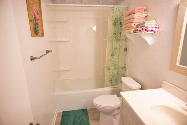 929 Private Road 652, Sargent, TX 77414