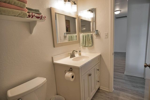 929 Private Road 652, Sargent, TX 77414