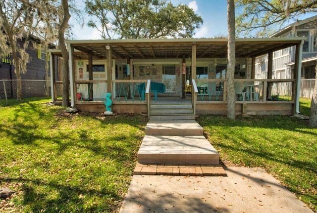 929 Private Road 652, Sargent, TX 77414