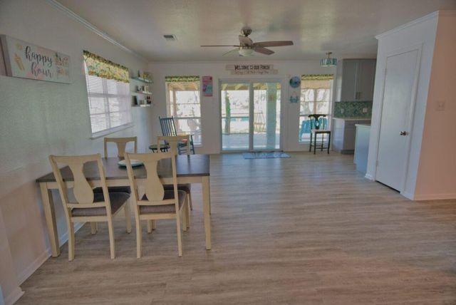 929 Private Road 652, Sargent, TX 77414