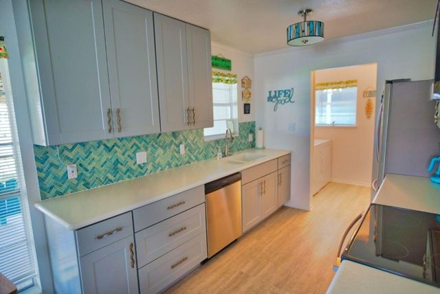 929 Private Road 652, Sargent, TX 77414