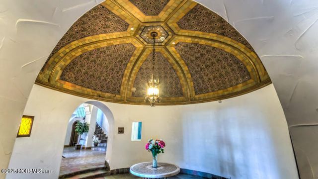 400 Deal Lake Drive 8F, Asbury Park, NJ 07712