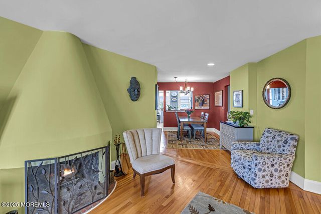 400 Deal Lake Drive 8F, Asbury Park, NJ 07712