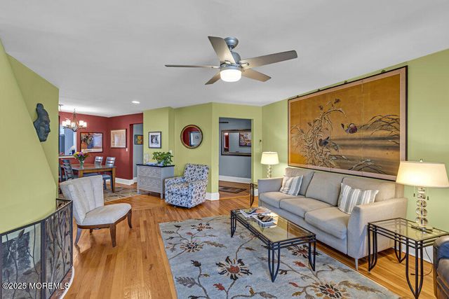 400 Deal Lake Drive 8F, Asbury Park, NJ 07712