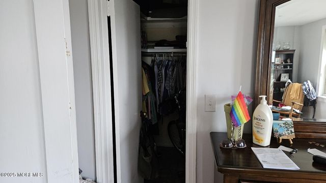 400 Deal Lake Drive 8F, Asbury Park, NJ 07712