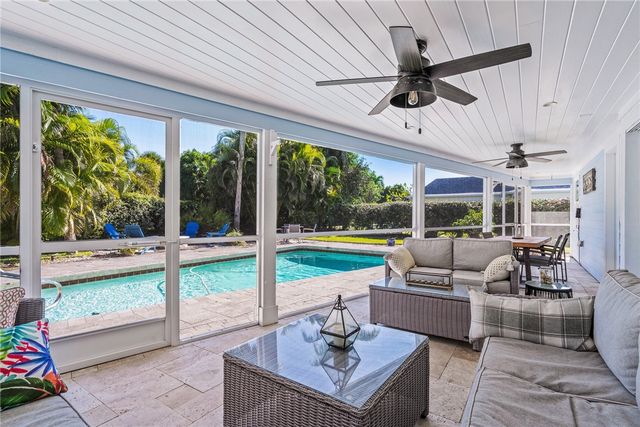 856 Norfolk Pine Lane, Vero Beach, FL 32963