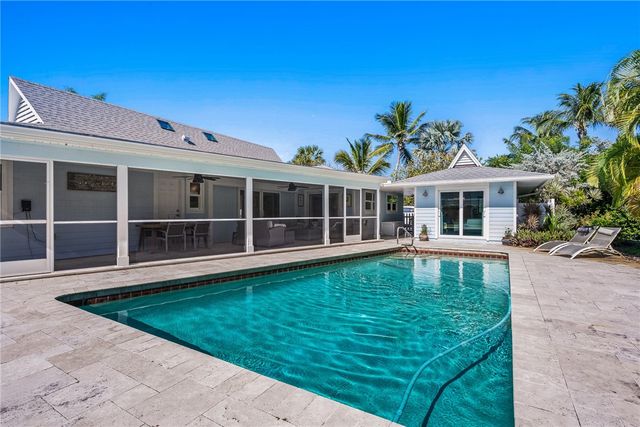 856 Norfolk Pine Lane, Vero Beach, FL 32963