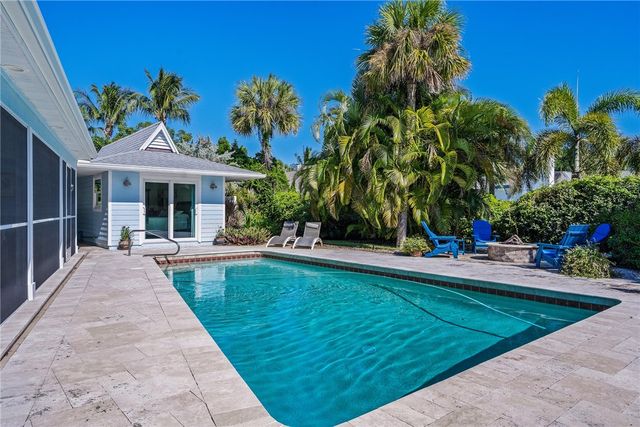 856 Norfolk Pine Lane, Vero Beach, FL 32963