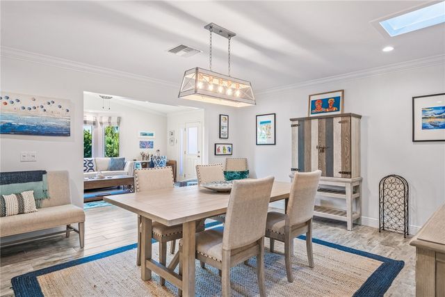 856 Norfolk Pine Lane, Vero Beach, FL 32963