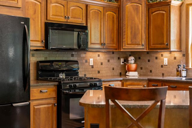 2199 West Lake Road, Dalton Twp, MI 49457