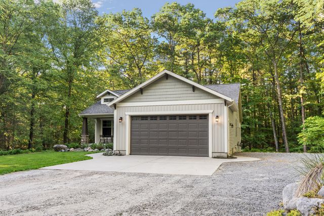 2199 West Lake Road, Dalton Twp, MI 49457