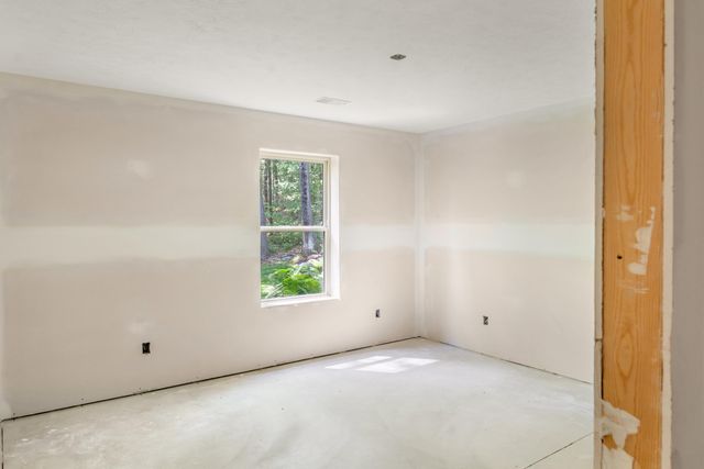 2199 West Lake Road, Dalton Twp, MI 49457