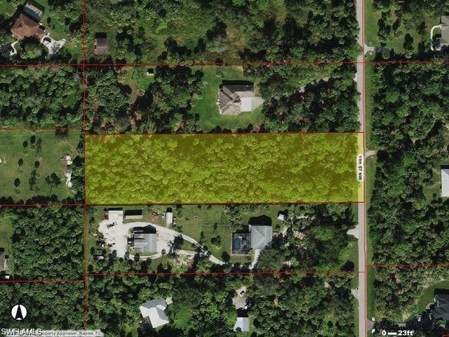 633 11th St NW, Naples, FL 34120