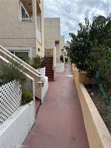 116 W Maple 6, Glendale, CA 91204