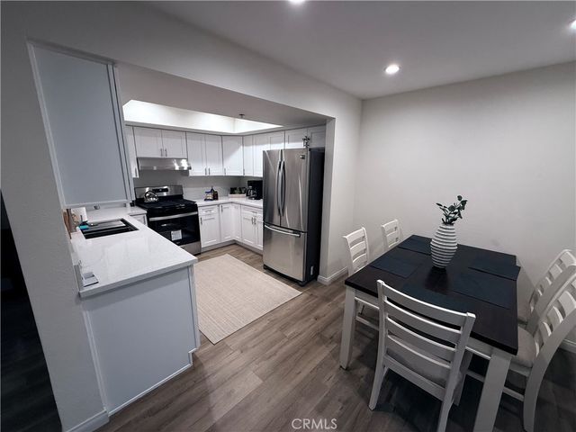 116 W Maple 6, Glendale, CA 91204