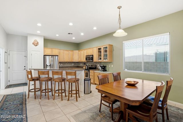 15018 N Rugged Lark Drive, Tucson, AZ 85739