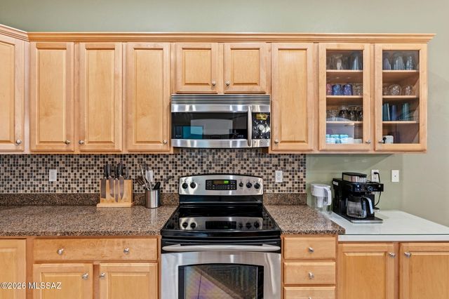 15018 N Rugged Lark Drive, Tucson, AZ 85739