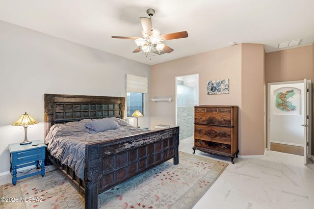15018 N Rugged Lark Drive, Tucson, AZ 85739