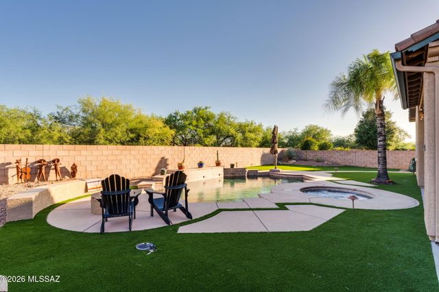 15018 N Rugged Lark Drive, Tucson, AZ 85739
