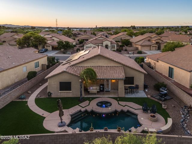 15018 N Rugged Lark Drive, Tucson, AZ 85739
