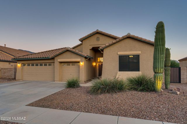 15018 N Rugged Lark Drive, Tucson, AZ 85739