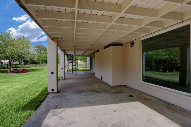 26602 Willow Lane, Katy, TX 77494