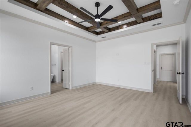 17077 Woodcrest Cir, Lindale, TX 75771