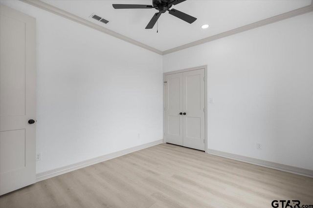 17077 Woodcrest Cir, Lindale, TX 75771