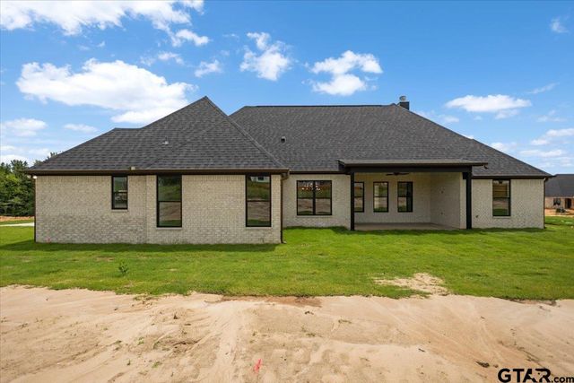 17077 Woodcrest Cir, Lindale, TX 75771