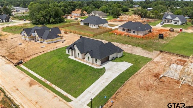 17077 Woodcrest Cir, Lindale, TX 75771