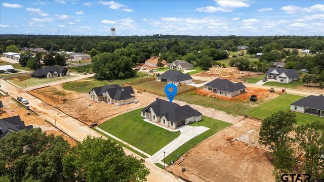 17077 Woodcrest Cir, Lindale, TX 75771
