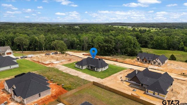 17077 Woodcrest Cir, Lindale, TX 75771