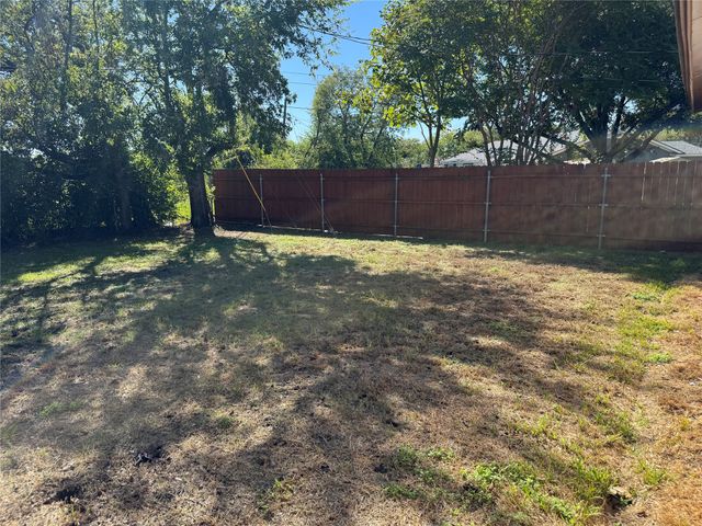 6604 Brookshire Trail, North Richland Hills, TX 76182