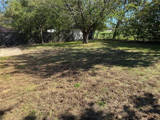 6604 Brookshire Trail, North Richland Hills, TX 76182